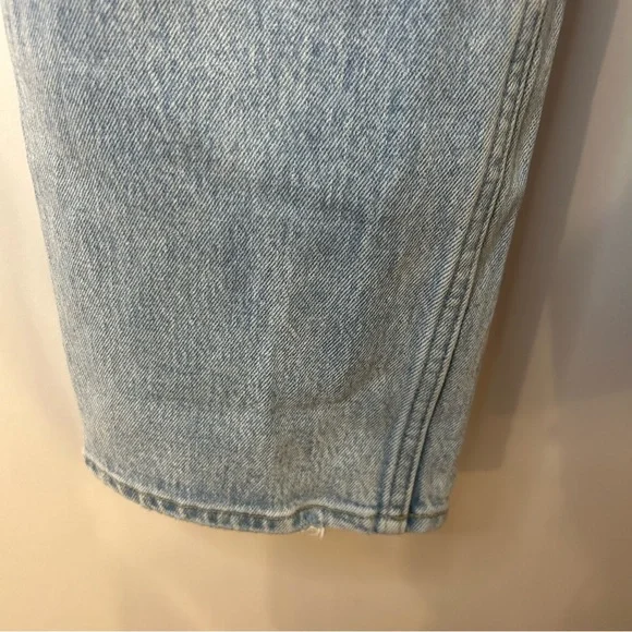 Abercrombie & Fitch ‘90s Straight Ultra High Rise Asymetrical Waist Jeans, 29/8s - Picture 5 of 10